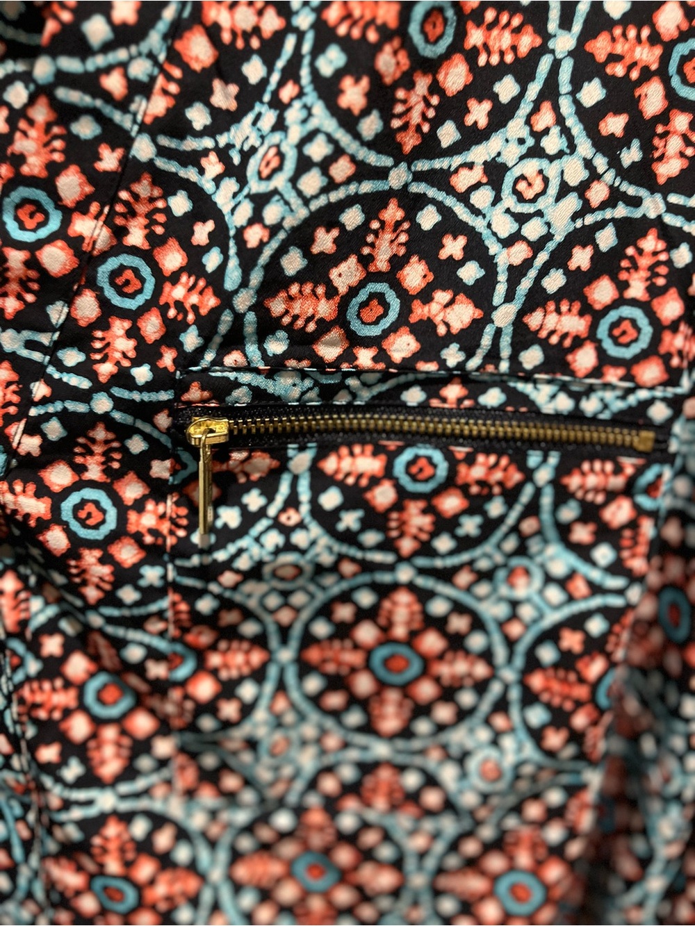243. WOMENS MICHAEL KORS 1X DETAIL TOP - Picture 3 of 5